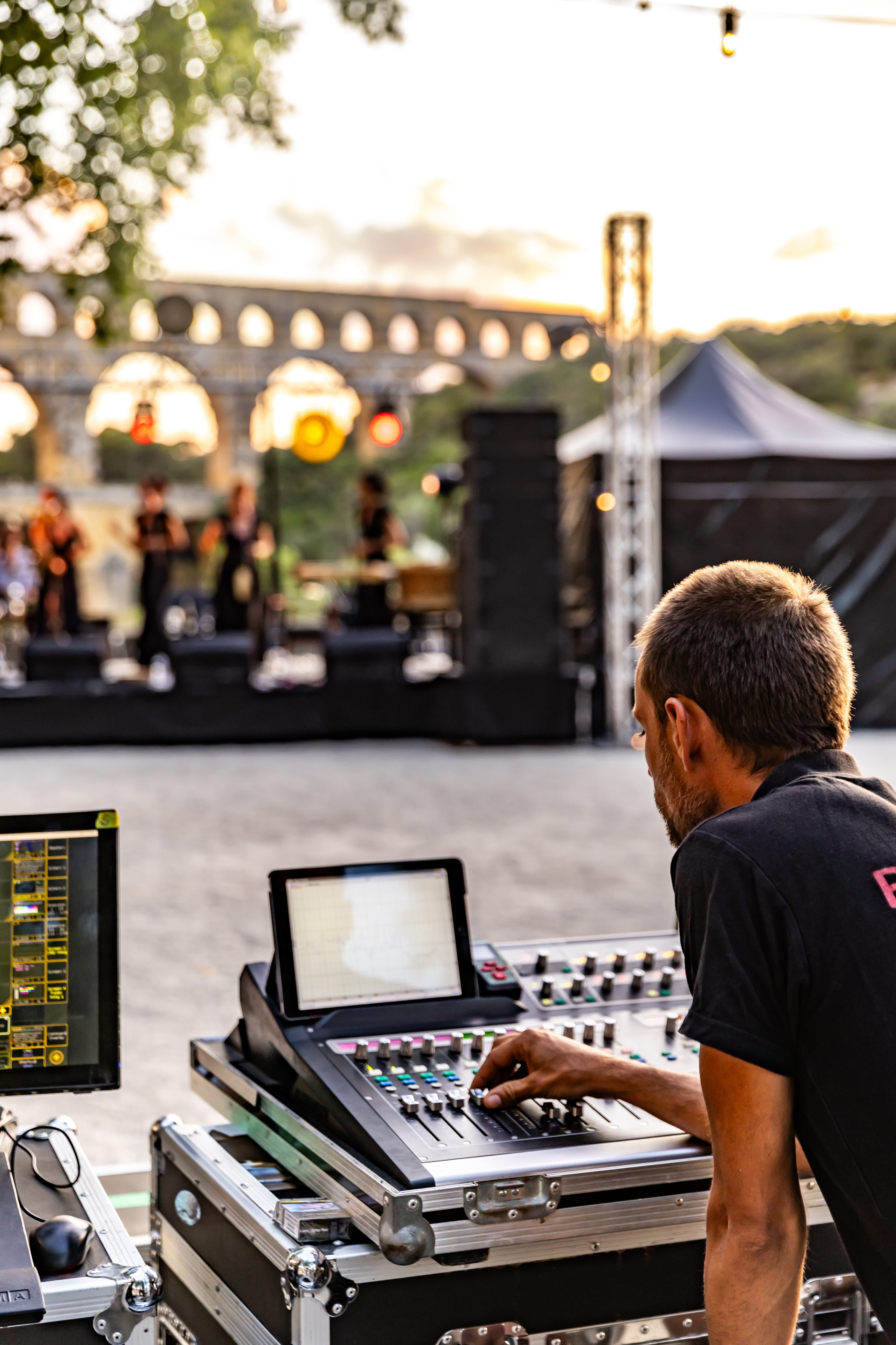 dj