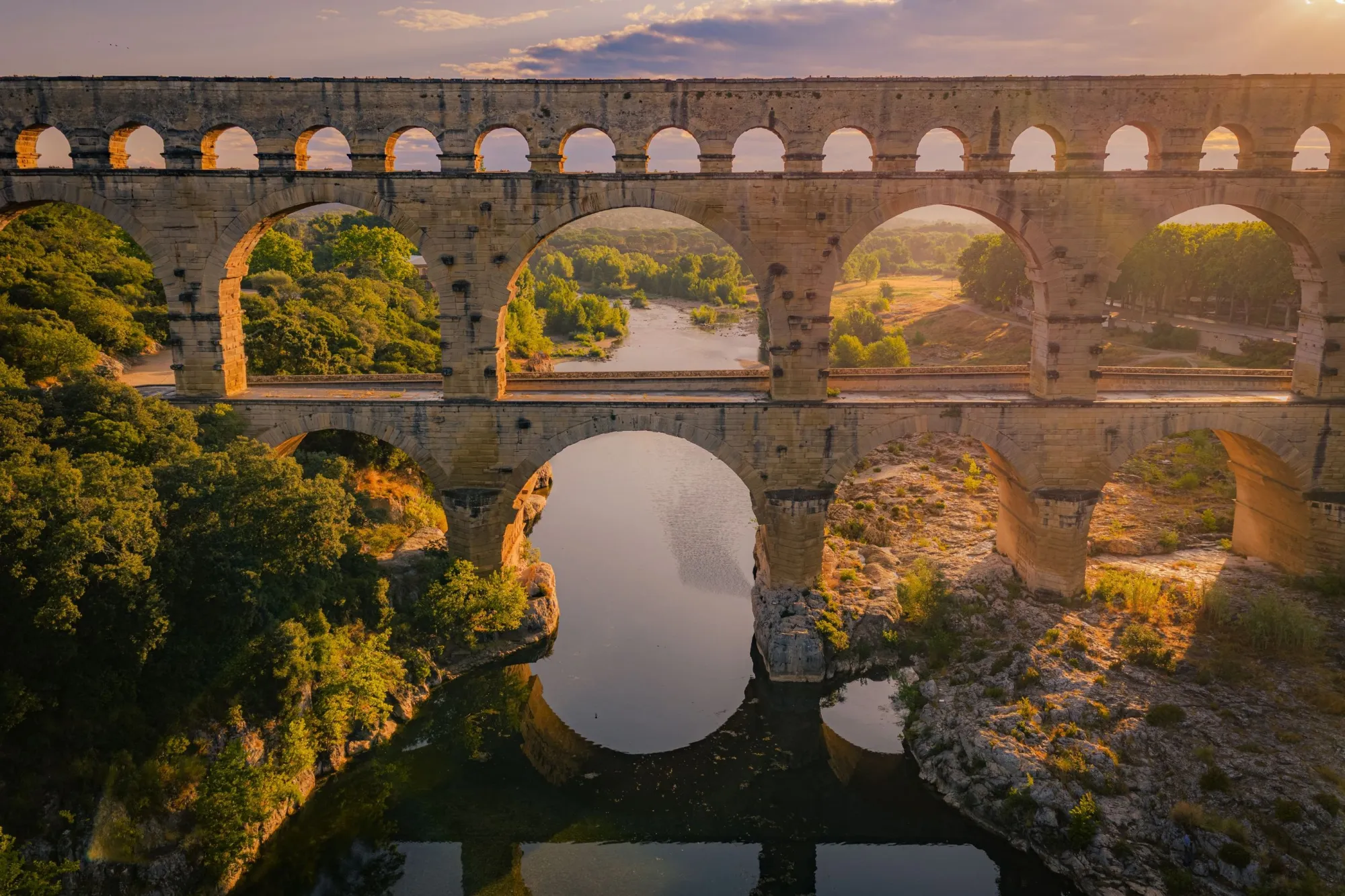 Pont du Gard monument antique inscrit au patrimoine mondial