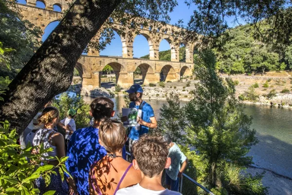 L'intérieur de la canalisation du pont du Gard